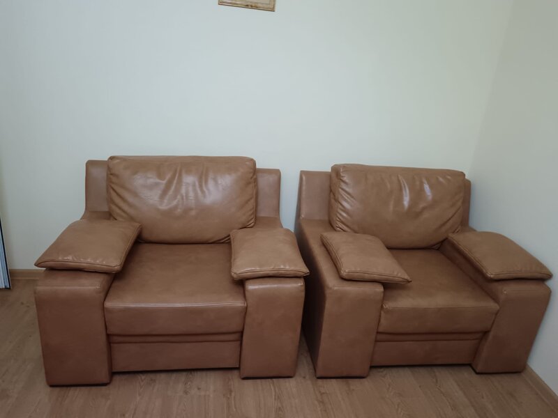 Canapea extensibila si doua fotolii